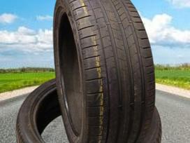 Pirelli P ZERO PZ4, summer 265/40 R22
