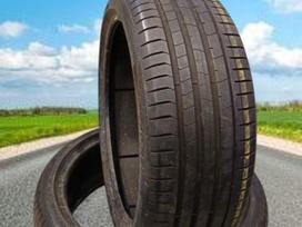 Pirelli P ZERO PZ4, summer 245/40 R21