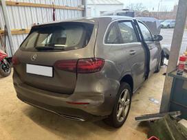 Mercedes-Benz B220 rezerves daļās. Iš vokietijos rida 30 000km