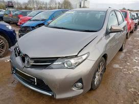 Toyota Auris dalimis. Toyota auris 2013 metų variklio kubatūra 1 6 benzinas