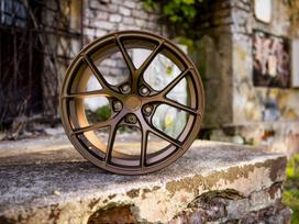 Japan Racing SL01 Matt Bronze FlowForm, легкосплавные , R18