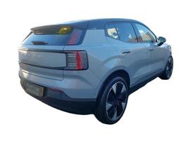 Volvo EX30 по частям. Automobilis 2024 volvo ex30 variklio kodas e400v18 a