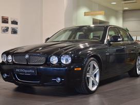 Jaguar XJ, 3.0 l., Седан