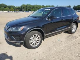 Volkswagen Touareg, 3.6 l., off-road / crossover