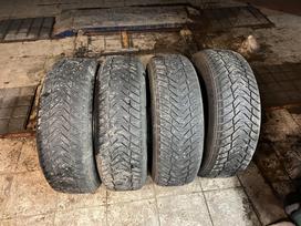 Yokohama, ziemas 235/65 R18