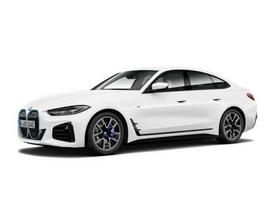 BMW i4 for parts. Bmw i4 m pack kompektinis priekis galas testini