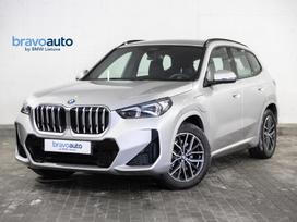 BMW X1, 1.5 l., off-road / crossover