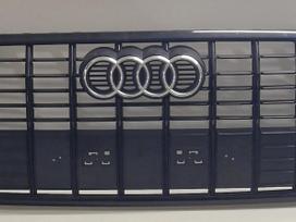 Audi Q3 apdailos grotelės