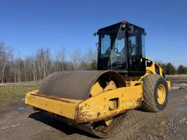 Caterpillar CS56, paving machinery