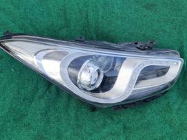Hyundai i40, 92102-3z090
