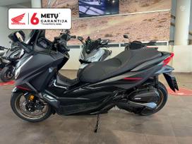 Honda Forza 125cc, mopēds / motorollers