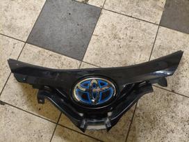 Toyota C-hr apdailos detalės