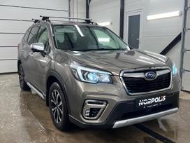 Subaru Forester, 2.0 l., off-road / crossover