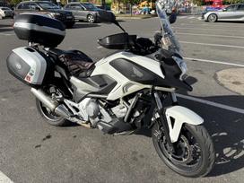 Honda NC 670cc, kruīza / touring