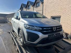 Dacia Sandero Turime daug įvairių markių automobilių ardyme varikliai ir