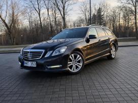 Mercedes-Benz E300, Универсал