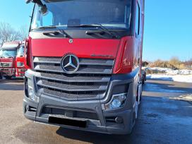 Mercedes-Benz Actros, double sleeper