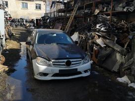 Mercedes-Benz C300 Perkame automobilius ir jų dalis išrašome pažymas paramai gauti