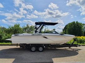 Centurion Ri245, yachts / cruisers