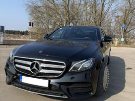 Mercedes-Benz E200, 2.0 l., sedanas