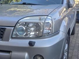Nissan X-Trail, 2.2 l., off-road / crossover