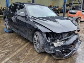 BMW 330 F30 lci 330e xb1h 185kw spalva 475 black sapphire metallic