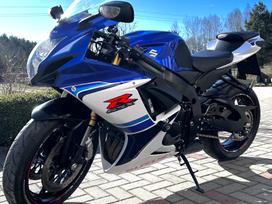 Suzuki GSX-R 750cc, superbikes