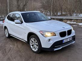 BMW X1, 2.0 l., off-road / crossover