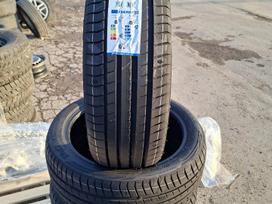 Triangle, summer 235/45 R19