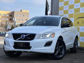 Volvo XC60, 2.4 l., off-road / crossover