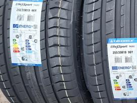 Triangle, vasaras 255/35 R19