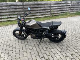 Husqvarna Svartpilen 690cc, street / classic