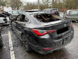 BMW i4 Rida 23500 priekis sudeges harman 360kameros keyless ratlan