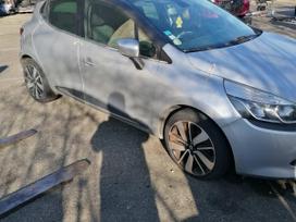 Renault Clio 37069885048