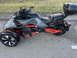 Can-Am Spyder 1300cc, трициклы