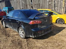 Mitsubishi Lancer dalimis. Turime virš 400