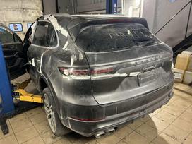 Porsche Cayenne for parts