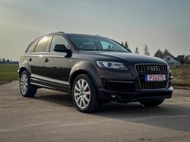 Audi Q7, 4.2 l., off-road / crossover