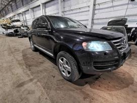 Volkswagen Touareg for parts. Automobilis ardomas dalimis запасные части автомобил