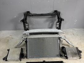 Audi Q7 3 0 benzinas