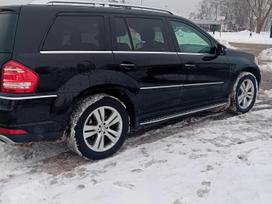 Mercedes-Benz GL450, sedanas