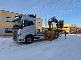 Volvo FH750, medienvežiai (miškavežiai)