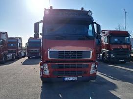 Volvo FH440, double sleeper