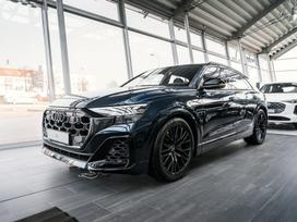 Audi Q8, 3.0 l., off-road / crossover