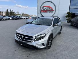 Mercedes-Benz GLA200, 2.1 l., off-road / crossover