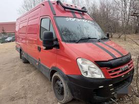 Iveco Daily dalimis. originalios kokybiškos naudotos detalės suteikia
