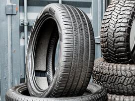 Pirelli Scorpion Zero (JLR), summer 235/50 R20