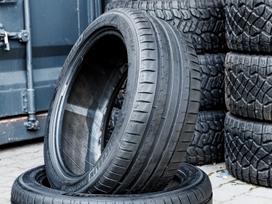 Michelin Pilot Sport 4, летние 235/45 R18