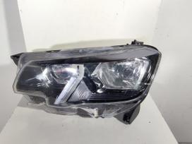 Peugeot Rifter gaismas