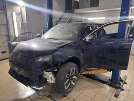 Renault 5 E-Tech по частям